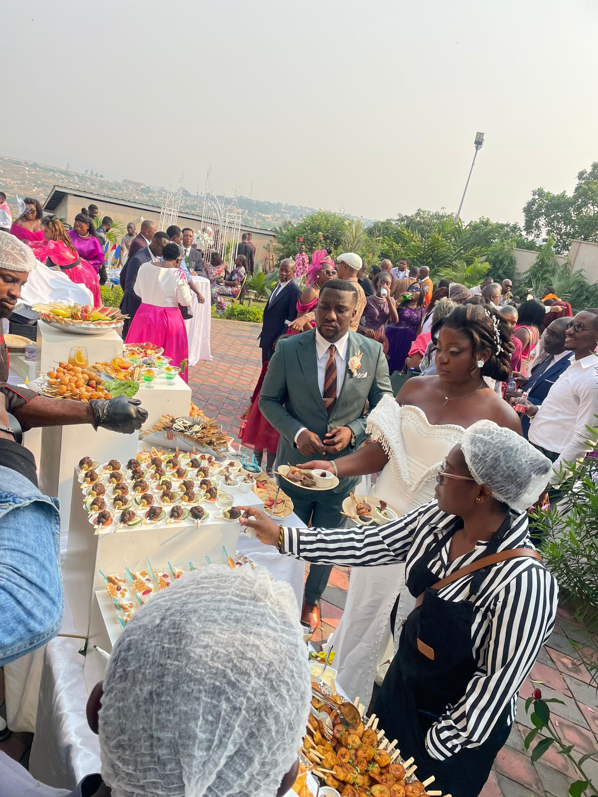 Mariage congolais élégant par Arabesque Traiteur